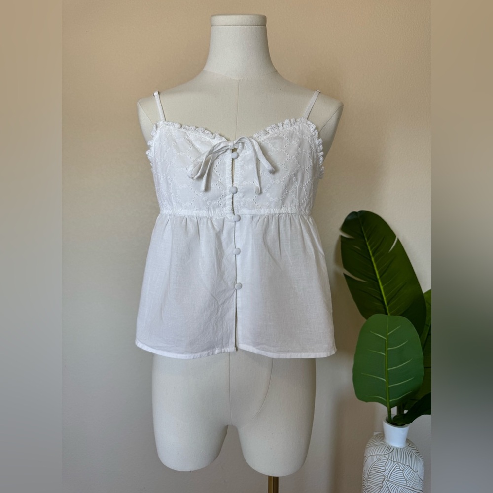 8 SECONDS White Lace Trimmed Top